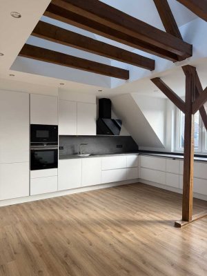 Erstbezug: Hochwertige 3-Zimmer Maisonette-Whg in ruhiger Seitenstraße (Erphoviertel)