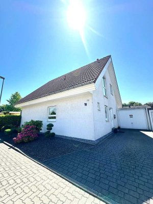 ...EHRENSACHE...Ihr Traumhaus mit Pool – Wohnen in bester Lage
