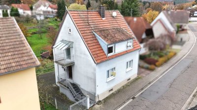 +++Freistehendes Ein- bis Zweifamilienhaus mit Terrasse, Panoramablick, Garten, in ruhiger Seiten...