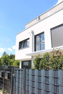 Exklusive Doppelhaushälfte - 5,5 Zimmer mit hochwertiger Ausstattung - Willkommen zuhause!