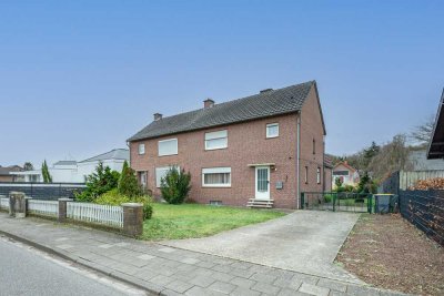 Doppelhaushälfte mit großem Garten und viel Potenzial in Selfkant -Süsterseel!