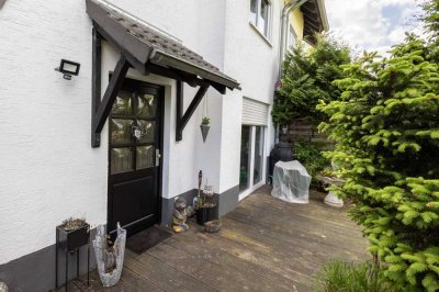 Overath-Steinenbrück:
Zwei-Zimmer-Erdgeschosswohnung mit Terrasse und kleinem Garten