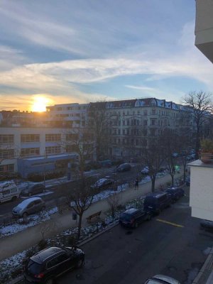 Sunny two-room apartment, fully furnished in Samariterkiez, Friedrichshain