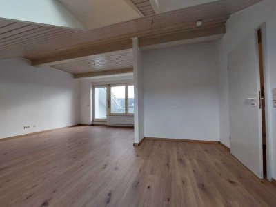 Charmante 2-Zimmer Dachgeschosswohnung in Brötzingen