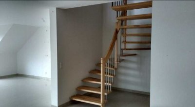 Schöne 4-Zimmer-Maisonette-Wohnung mit gehobener Innenausstattung mit Balkon in Neuenburg am Rhein