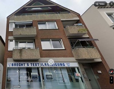 Geschmackvolle 2-Raum-Wohnung mit Balkon und Einbauküche in Lübeck
