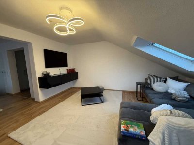 * Sanierte 4,5 Zimmer Wohnung ~ Balkon..*