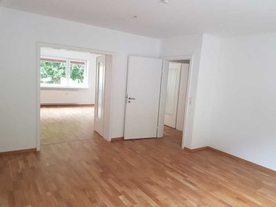 4 ZKB Hochparterre Balkon Garten Garage 14km bis Landau