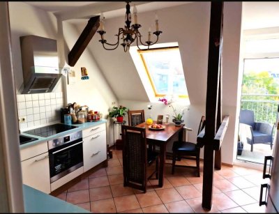 Schöne 3 Zimmer DG Maisonette ETW in Plagwitz am Kanal für Eigennutzer, sofort beziehbar, Prov Frei!