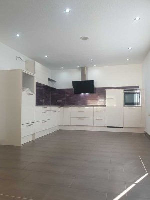 Schöne helle Wohnung in ruhiger Waldrandlage( für Luxemburgpendler hervorragend geeignet)