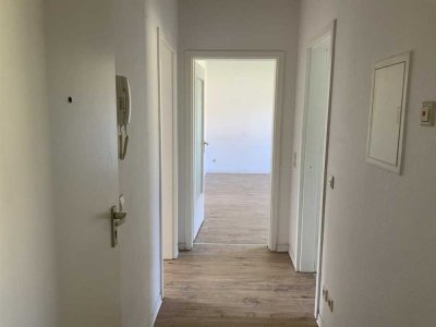 Frisch gestrichen! 3-Zimmer-Wohnung an der Mecklenburger Str.frei!
