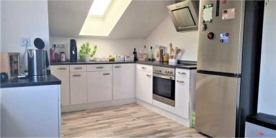 Stilvolle 2,5-Zimmer-DG-Wohnung in Großkortzenburg