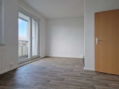 Attraktive Wohnung mit Balkon und offener Küche im Herzen der Stadt !  "Ab Juli Bezugsfertig"