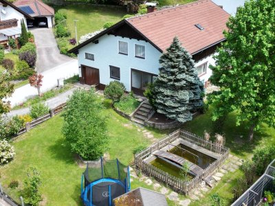 Geräumiges Einfamilienhaus mit Wintergarten und viel Potential