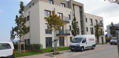Neue 2-Zi. Wohnung mit Balkon, 58 qm , 1. OG mit freiem Bergstraßenblick, barrierefrei, von privat