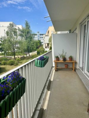 Helle 2-Zimmer-Wohnung (54 qm) mit großem Südbalkon in München-Obersendling
