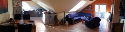 Schöne helle 4 Zi Dachgeschoßwohnung 92 m2 mit Klimaanlage in ruhiger Lage von Großostheim