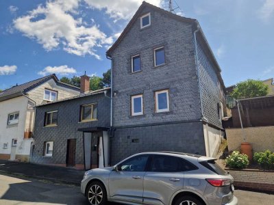 Weilburg-Hirschhausen,1 Familienhaus mit Terrasse