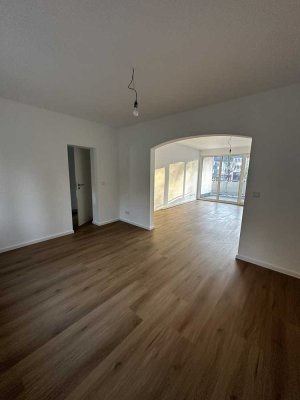Kernsanierte Balkon-Wohnung mitten in Ronsdorf