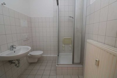 Treppensteigen? Ich nehm den Aufzug...2-RW mit Dusche & Balkon!!!