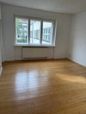 Sanierte Altbauwohnung nahe S Köpenick im Grünen