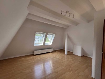 4-Zimmer MAISONETTE-WHG |  NEUE EBK | BALKON |