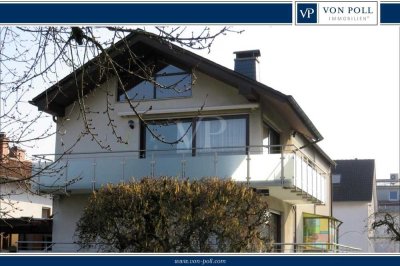 VON POLL - BAD HOMBURG: Zweifamilienhaus in Feldrandlage auf 1001 m² Grundstück!
