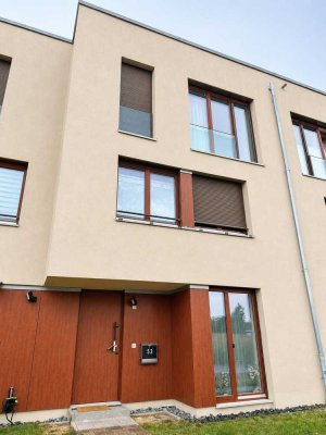 Neuwertiges KfW-40 Plus Haus –  mit Garten, Einbauküche & hochwertigem Echtholzparkett