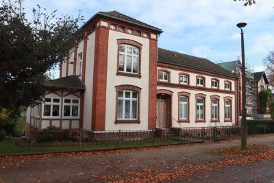 Stilvolle, modernisierte 3-Raum-EG-Wohnung mit gehobener Innenausstattung in Schwerin