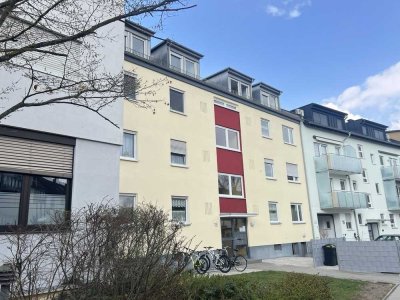 Großzügiges Single-Wohnen - lichtdurchflutete 1-Zimmer-Wohnung mit Einbauküche und Stellplatz