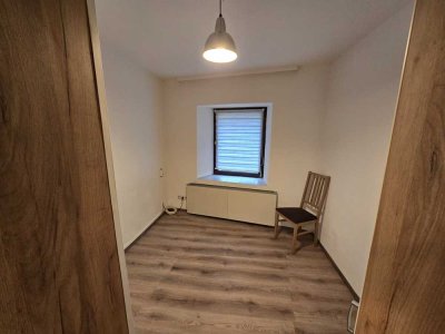 Helle 2-Zimmer Wohnung in Laufen mit Einbauküche
