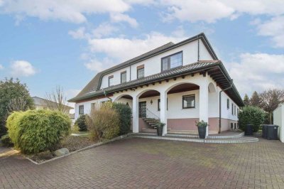 Gehoben und gepflegt: MFH mit 3 Wohneinheiten und Garten in familienfreundlicher Lage von Dornheim