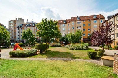 Renovierte, gemütliche  2-Zimmer-Wohnung mit Balkon ab sofort frei