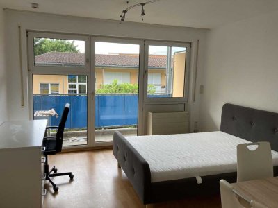 Möblierte 1-Zimmer-Wohnung mit Balkon & TG-Stellplatz in Regensburg