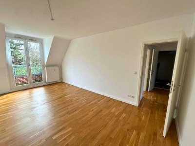Moderne 3-Zimmer-Wohnung mit BALKON, EBK und BADEWANNE in Hamburg-Langenhorn