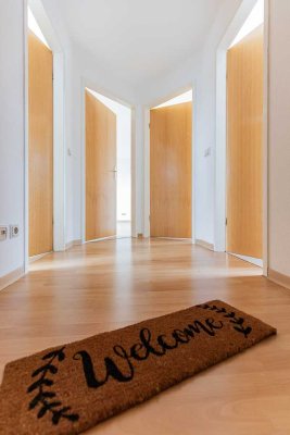 Zentral gelegene 2-Raum Wohnung im Dachgeschoss.