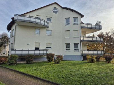 Wohlfühlen im Hochparterre – helle 3-Zimmer-Wohnung mit Balkon in Neuberg