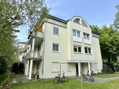 * gemütliche und helle Wohnung mit großem Balkon in ruhiger Lage *