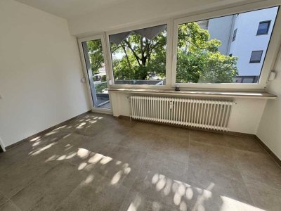 im Herzen von Niederkassel - sofort verfügbar! Renoviertes 1 Zimmer Apartment mit Küche und Balkon