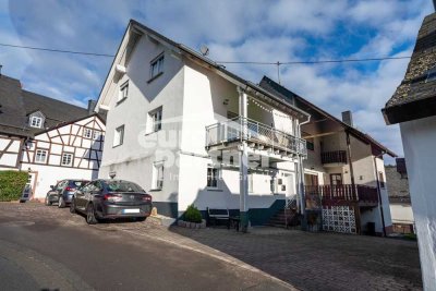 Wohnen und Vermieten unter einem Dach- Gepflegtes Zweifamilienhaus in Rötsweiler-Nockenthal!
