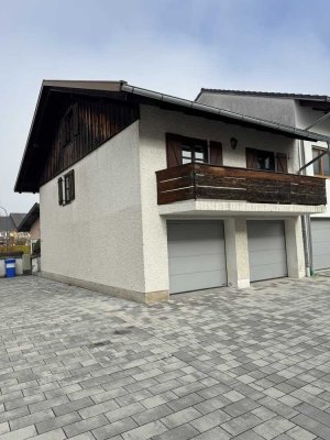 ***NEU***Geräumige Drei-Zimmer-Wohnung mit Südbalkon in Ampfing