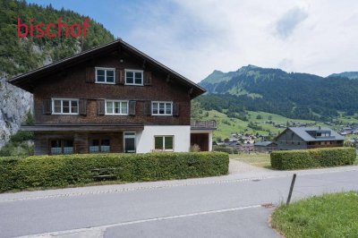 Grösseres Wohnhaus in schöner Wohnlage zu verkaufen