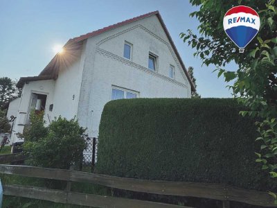 Charmante Doppelhaushälfte mit zwei Wohneinheiten in Stöckte