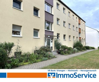 Vermietet und gepflegt: 2-Zimmer-Wohnung mit Garage in idyllischer Lage