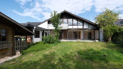 Gemütliches Haus mit Garten und Garage (Eigentumswohnung)