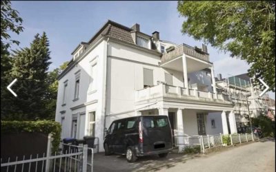 Villa am Wall - Schöne helle Altbauwohnung mit einem großen Garten - 165 m2, 5ZKB - max. 3 Pers.