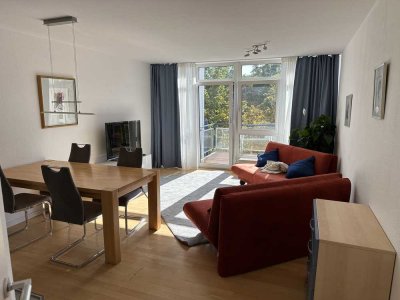 Helle, ruhige, exklusive 2-Zimmer Wohnung am Stadtpark mit großem Balkon