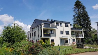 Moderne Stadtwohnung mit schönem Garten