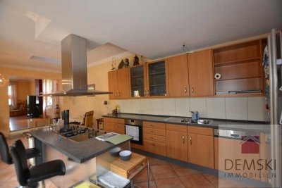 5789: Hilden-Cityrandlage! Freistehendes Haus mit hochwertiger Ausstattung!