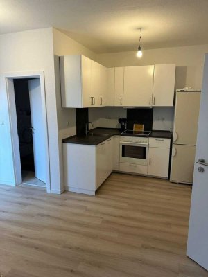 Schöne 1-Zimmer Wohnung mit voll ausgestatteter Küche im Herzen von Friedberg
